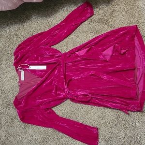 Adelyn Rae Aria Velvet Textured Puff Sleeve